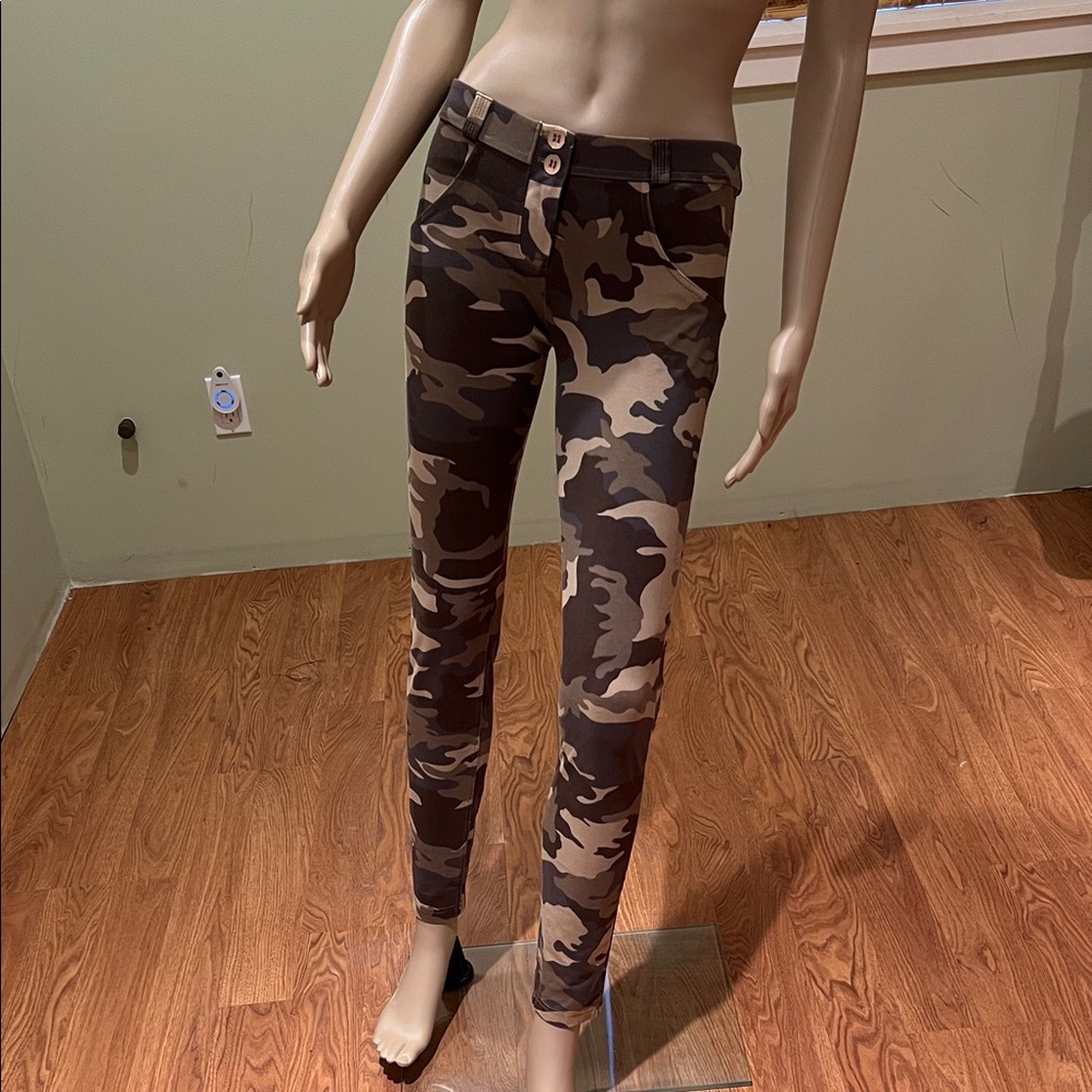 Freddy Camouflage Skinny Pants leggings size 6